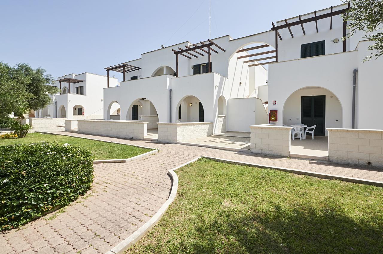 Alba Azzurra - Cdshotels Torre dell'Orso Exteriör bild